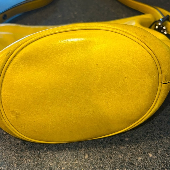 Coach (Small) Handbag - Picture 4 of 5